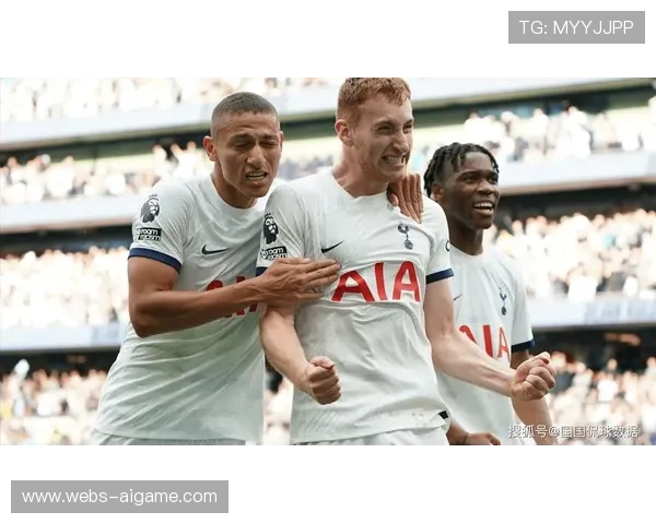 阿森纳2-1力克热刺，萨卡点射制胜，枪手巩固榜首优势